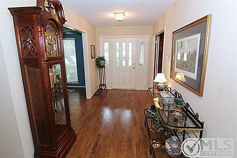 4th image of 2109 Brandeis Dr