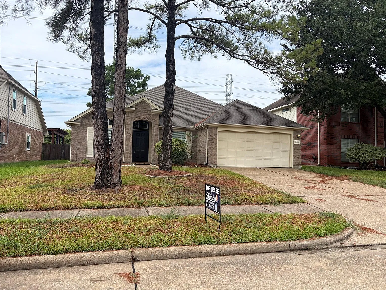 4 bed, 2.0 bath, 2228 sqft, $2,150 — Photo 1