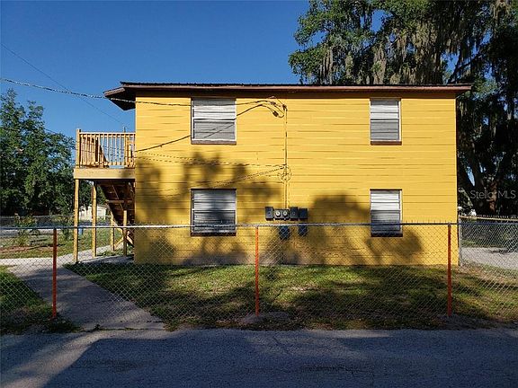 4th image of 802 W Warren St #A & B