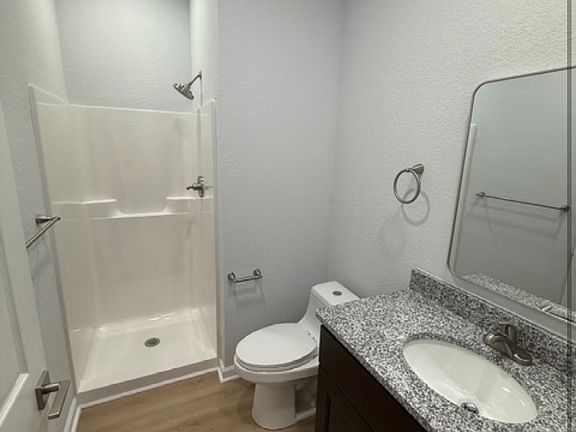 2nd image of 826 W 26th St