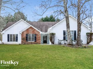 2225 Huntington Dr, Loganville, GA 30052