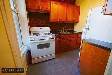 Rented by ZealEstate Group Inc