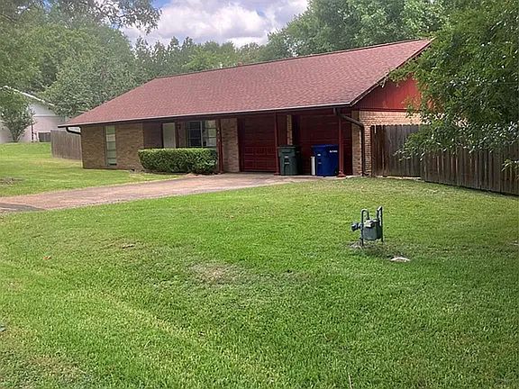 2nd image of 4418 Shady Ln