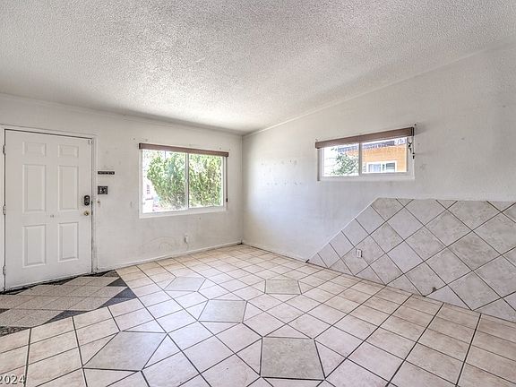 5th image of 209 Princeton St