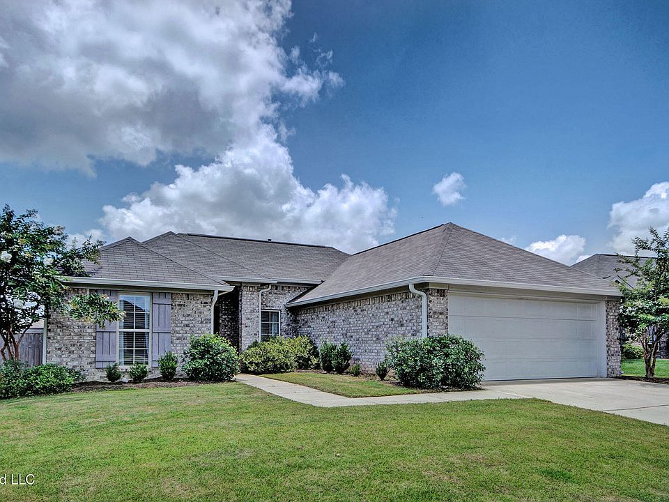 1st image of 1404 Victoria Ln