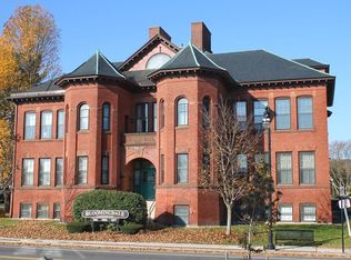 321 Plantation St APT 100, Worcester, MA 01604