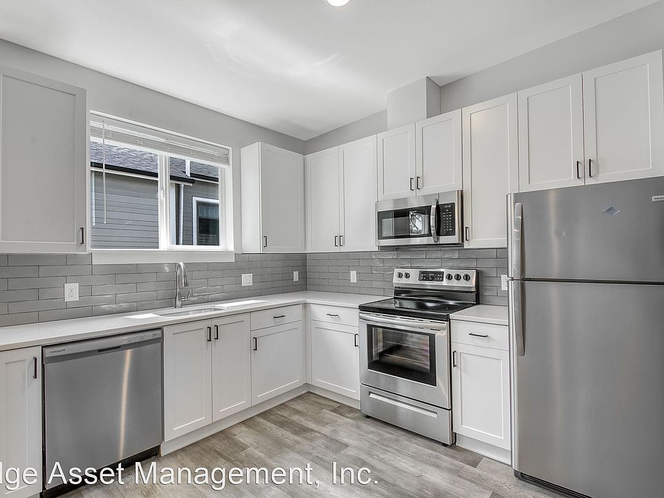 1st image of 6430 N Montana Ave #201