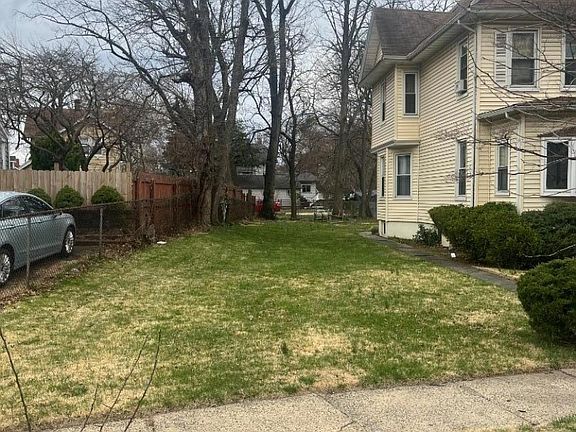 4th image of 38 Williamson Ave