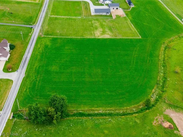 Cutter Rd, Apple Creek, OH 44606
