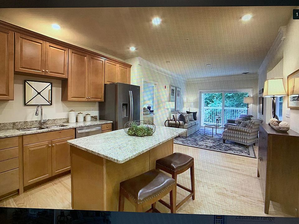 1st image of 22 Farmstead Ln Unit 206