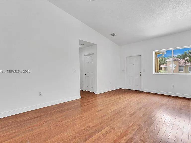 7851 NW 6th St #205-B — Photo 2