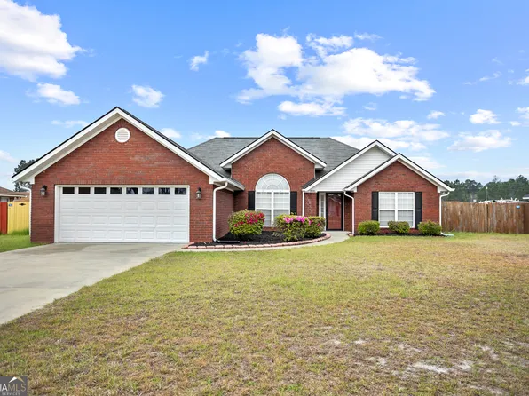 1806 Blair Ct, Hinesville, GA 31313