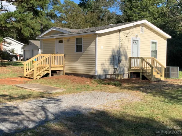 845 Hollis Lakes Rd, Rock Hill, SC 29732