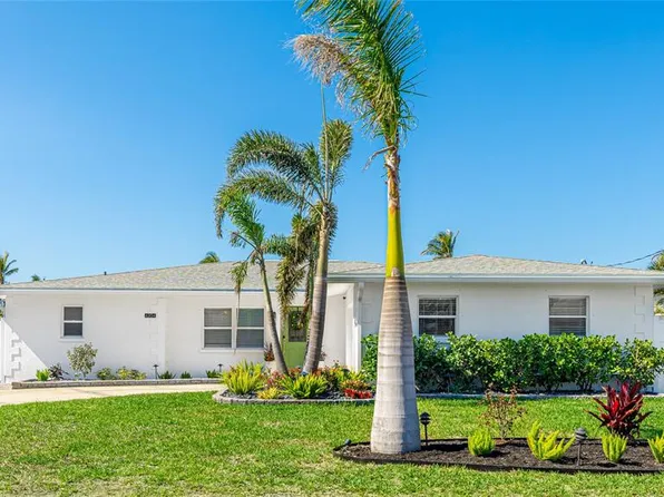4204 Royal Palm Dr, Bradenton, FL 34210