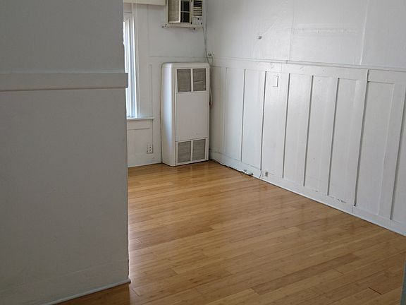 4th image of 3872 5th Ave APT 2