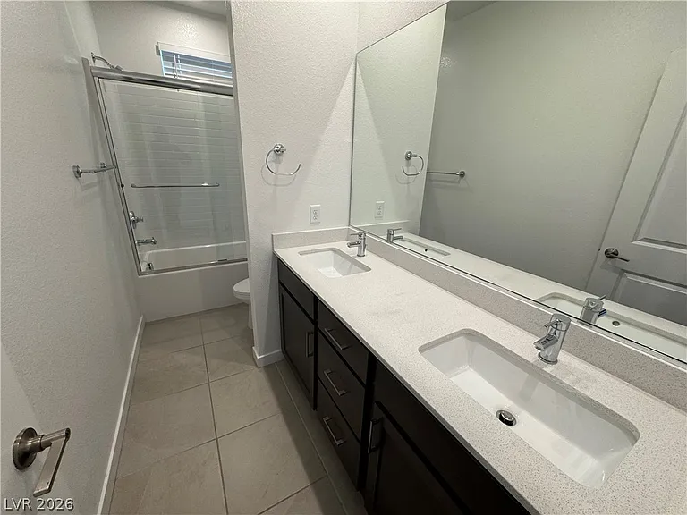 3262 Fountaintree Ave — Photo 29