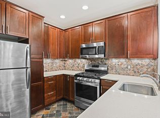 12905 Alton Sq APT 101, Herndon, VA 20170