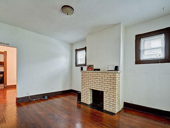2nd image of 2821 N Guilford Ave