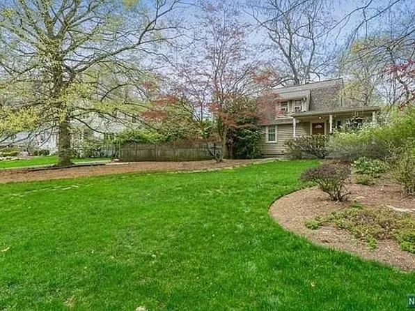 57 Jean St, Ramsey, NJ 07446
