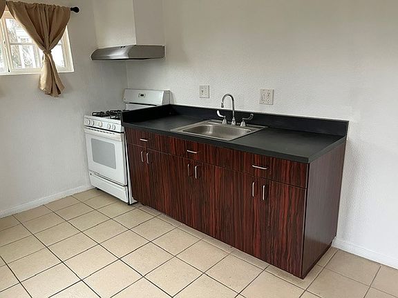 2nd image of 529 Hibiscus Ct #1