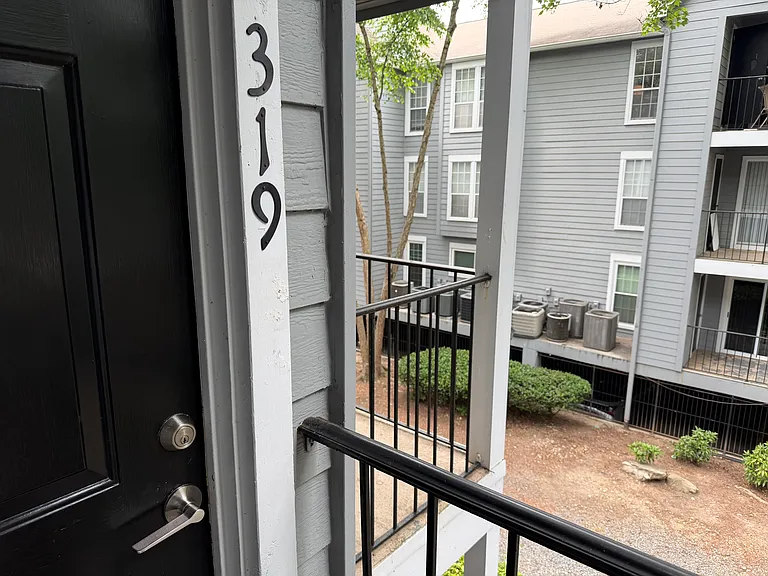 319 Granville Ct #319 — Photo 20