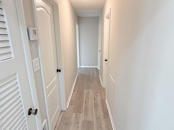 5th image of 3417 Mimosa Ln NW