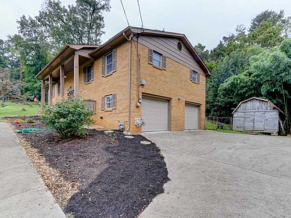 3rd image of 733 Greenwich Dr