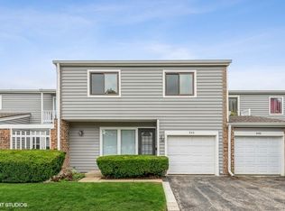 444 Buckeye Dr, Wheeling, IL