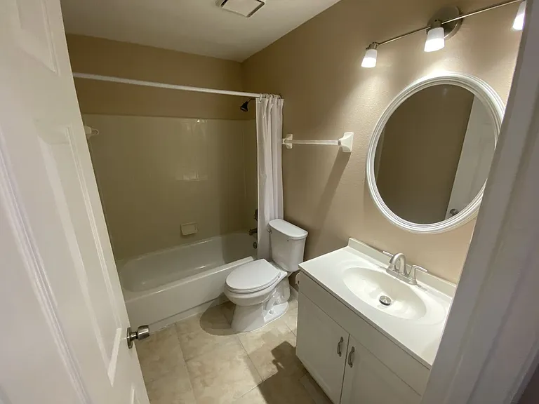 1321 Eagle Ln — Photo 14