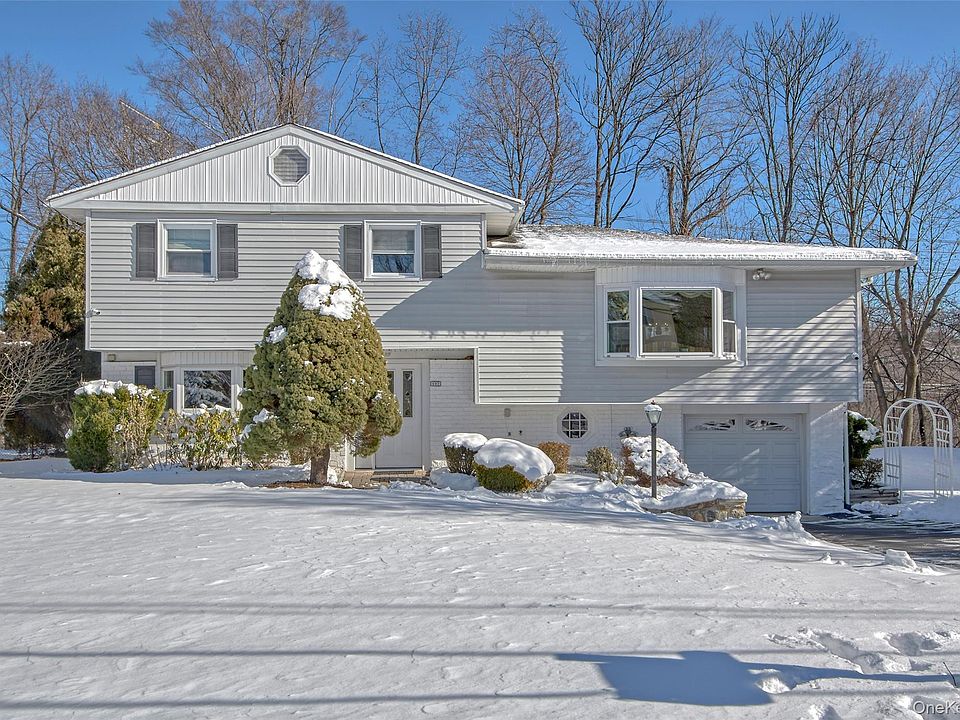 1st image of 107 Parkview Road