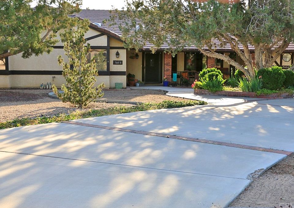1st image of 7453 Glider Ave