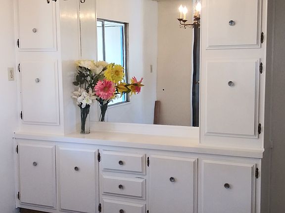 Lovely Kitchen Built-in