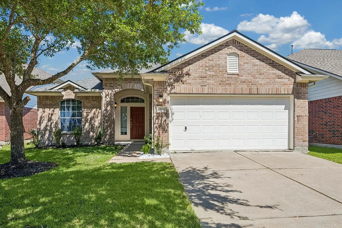 Building Photo - 2709 Shallow Falls Ct