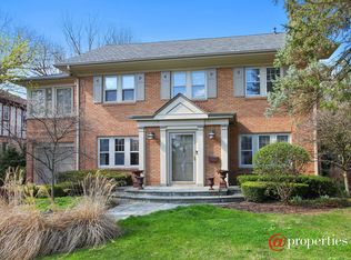 585 Cherokee Rd, Highland Park, IL 60035