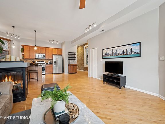4th image of 1350 N Campbell Ave APT 1