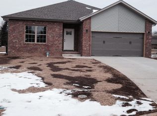 2615 E Loren St, Springfield, MO 65804