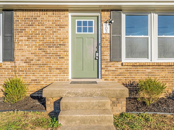 4th image of 903 Leigh Ct