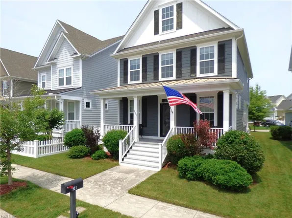 521 Simpson Ln, Chesapeake, VA 23323