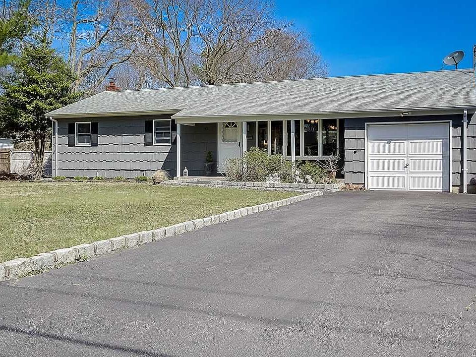 1st image of 45 Dillmont Dr