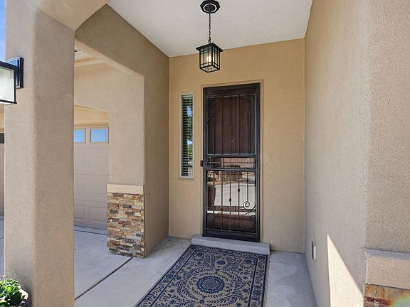 4th image of 7200 Valle Jardin Ln NW