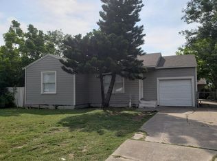 318 W Vanderbilt Dr, Corpus Christi, TX 78415