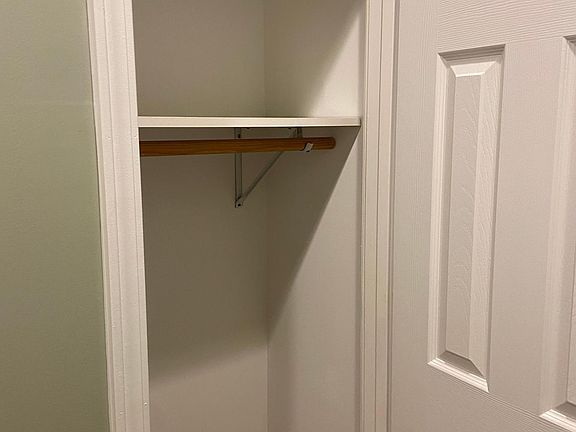 5th image of 815 Tacoma Dr APT 3