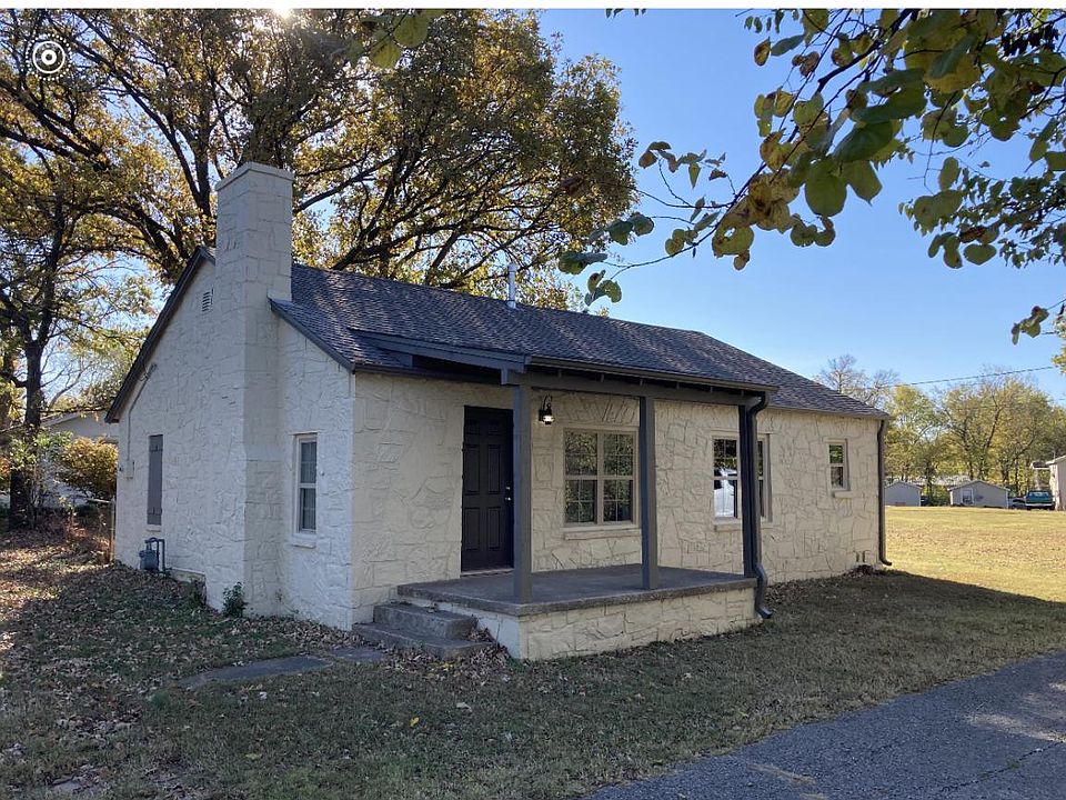 1st image of 203 W Claremore St