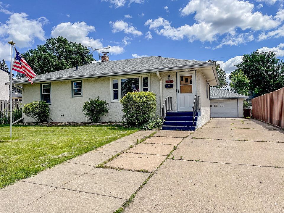 1st image of 1037 8th Ave S