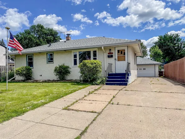 1037 8th Ave S, South Saint Paul, MN 55075