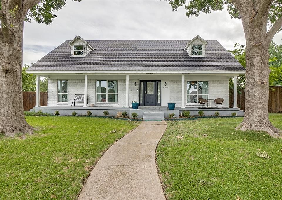 1st image of 8044 Woodhue Cir