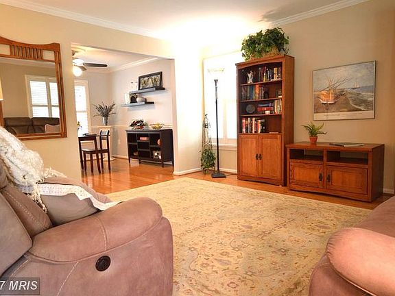 4th image of 1612 Sadlers Wells Dr