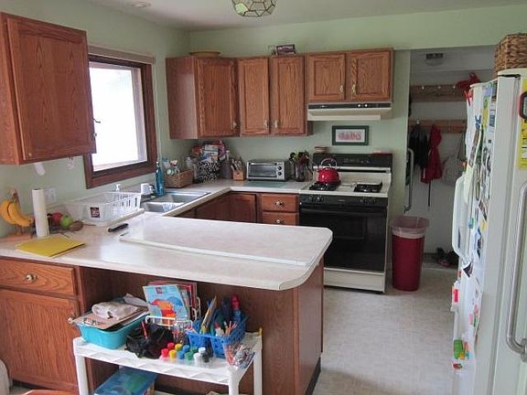 2nd image of 440 W Brege Dr