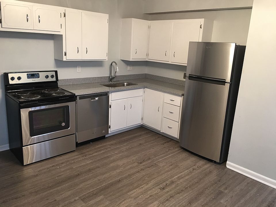 1st image of 334 Hancock St #3C