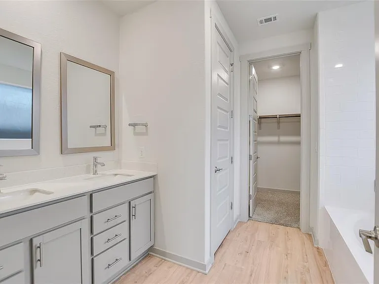 2244 Alamar Walk — Photo 9